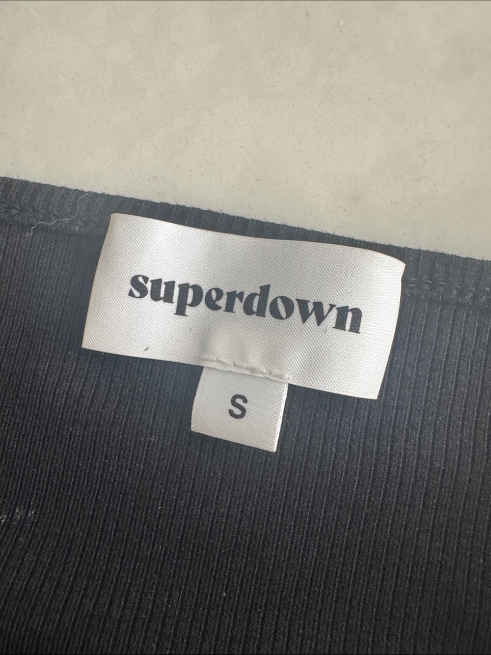 superdown Black Ribbed Button-Front Crop Tank - Picture 3 of 4